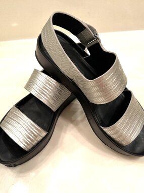 VINCE Women Shoes